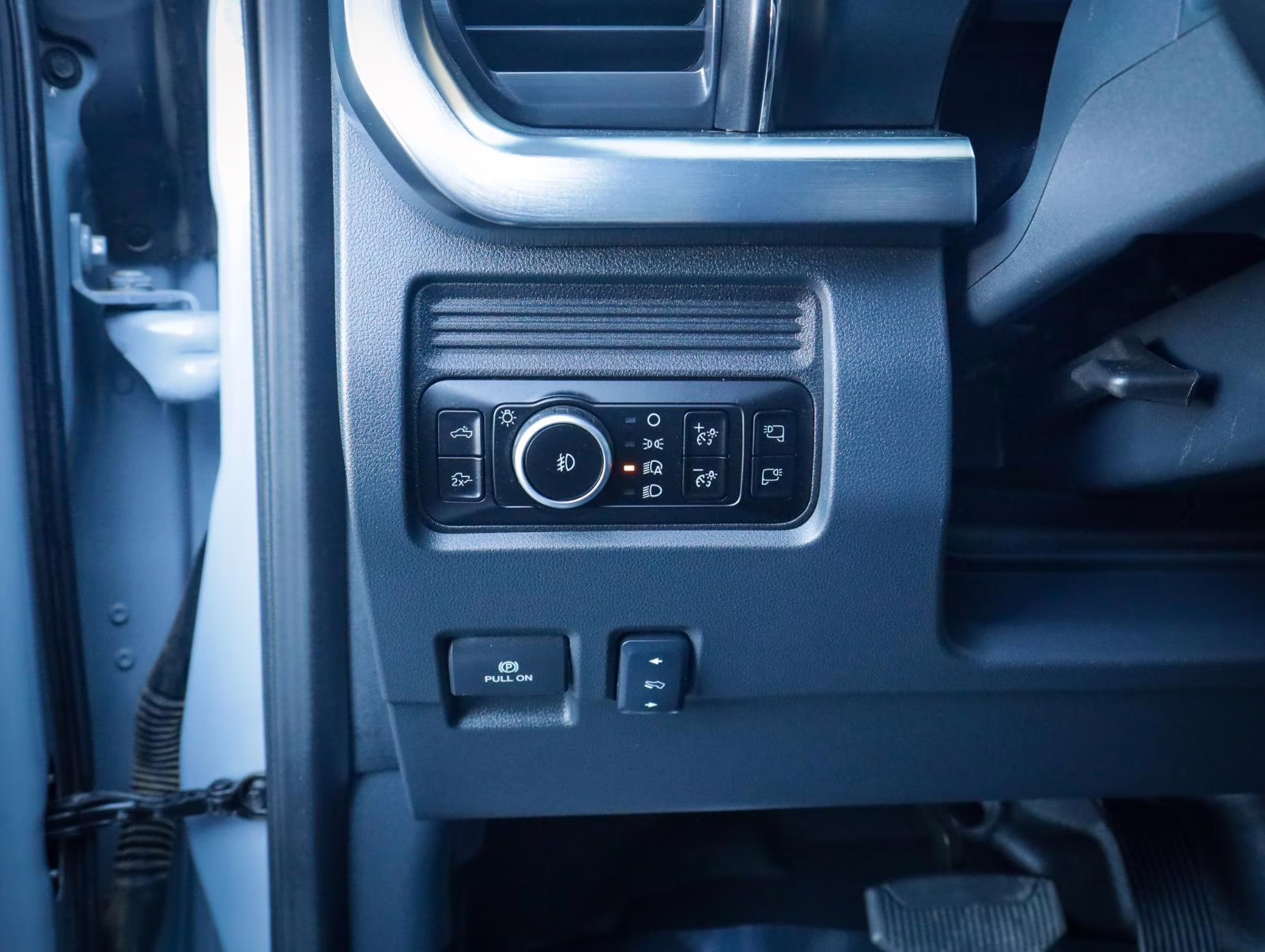 2025 Glacier Gray Metallic Tri-Coat Ford Super Duty F-350 SRW Lariat 4X4 Truck