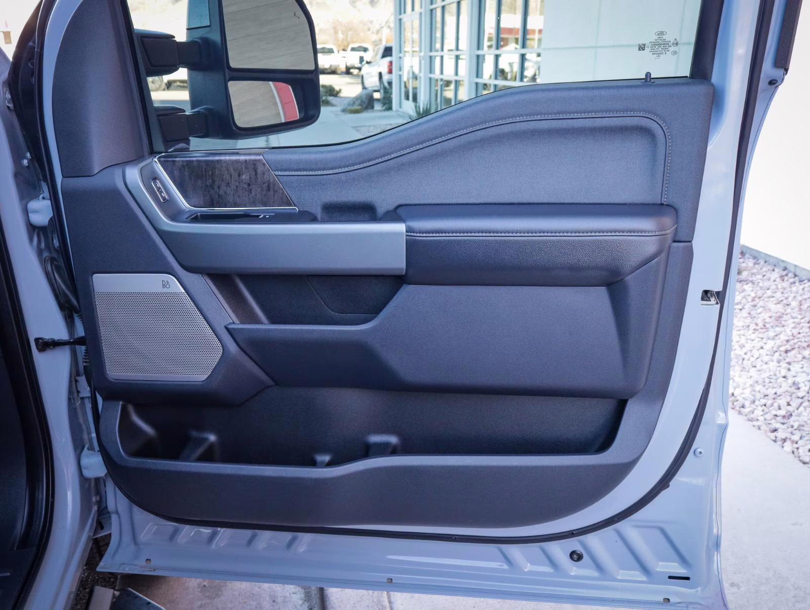 2025 Glacier Gray Metallic Tri-Coat Ford Super Duty F-350 SRW Lariat 4X4 Truck