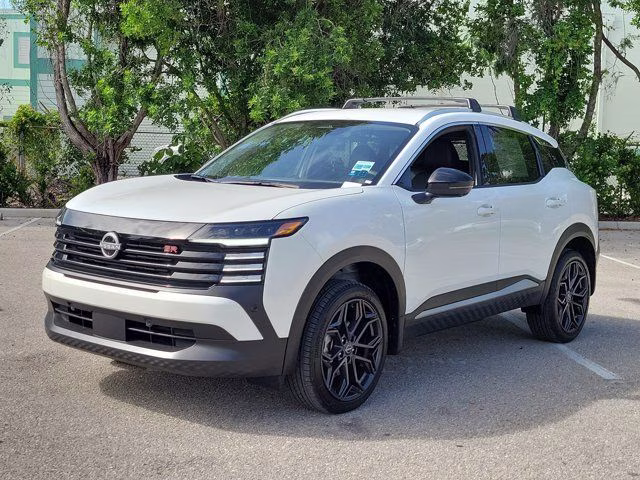 2026 Aspen White Tricoat Nissan Kicks SR FWD SUV
