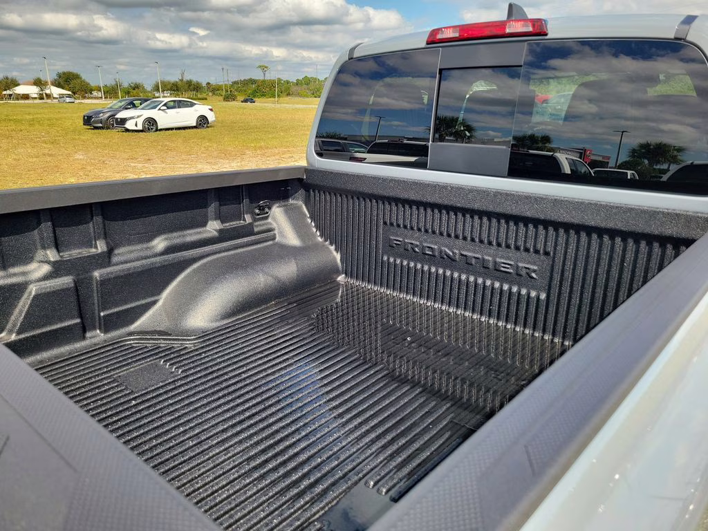2026 Boulder Gray Pearl Nissan Frontier PRO-4X 4X4 Truck