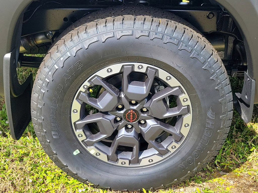 2026 Boulder Gray Pearl Nissan Frontier PRO-4X 4X4 Truck