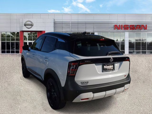 2026 Aspen White/Super Black Nissan Kicks SR FWD SUV