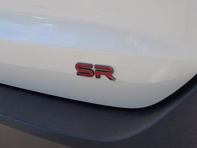 2026 Aspen White Tricoat Nissan Kicks SR FWD SUV