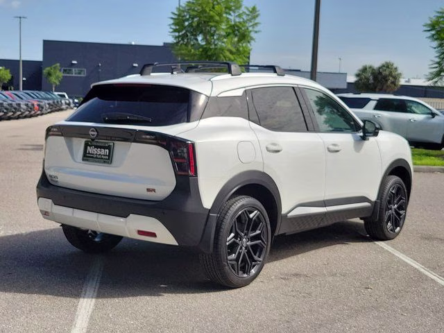 2026 Aspen White Tricoat Nissan Kicks SR FWD SUV