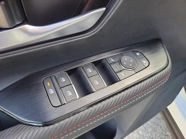 2026 Aspen White Tricoat Nissan Kicks SR FWD SUV