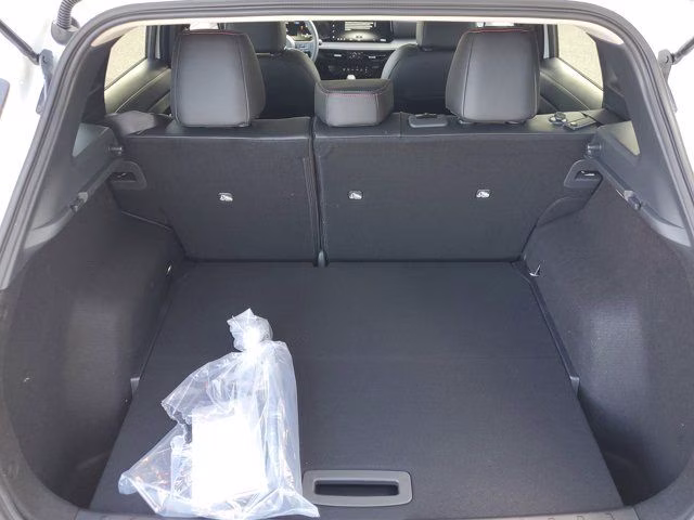 2026 Aspen White Tricoat Nissan Kicks SR FWD SUV