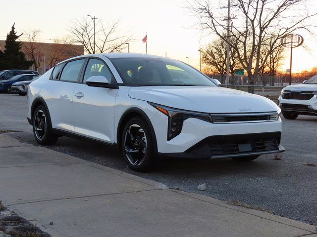 2025 Snow White Pearl Kia K4 EX FWD Sedan