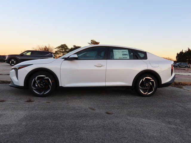 2025 Snow White Pearl Kia K4 EX FWD Sedan