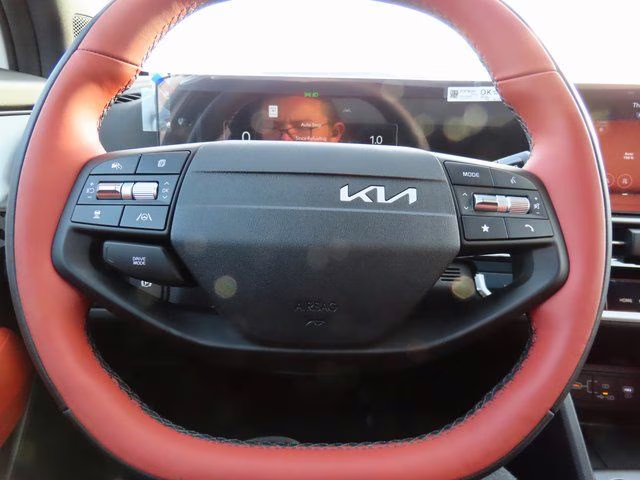 2026 Glacial White Pearl Kia Sportage SX-Prestige FWD SUV