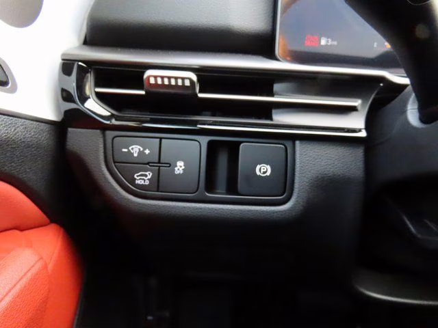 2026 Glacial White Pearl Kia Sportage SX-Prestige FWD SUV