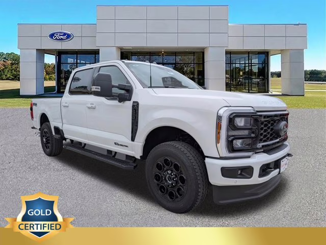 2026 White Metallic Ford Super Duty F-250 SRW LARIAT 4X4 Truck