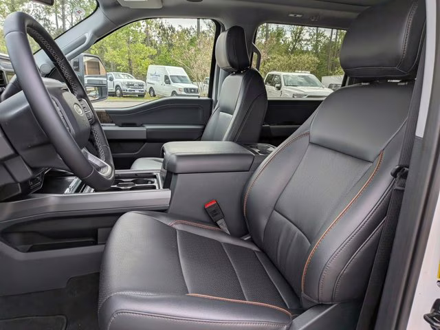 2026 White Metallic Ford Super Duty F-250 SRW LARIAT 4X4 Truck