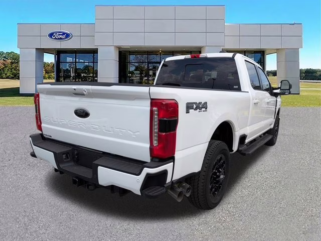 2026 White Metallic Ford Super Duty F-250 SRW LARIAT 4X4 Truck