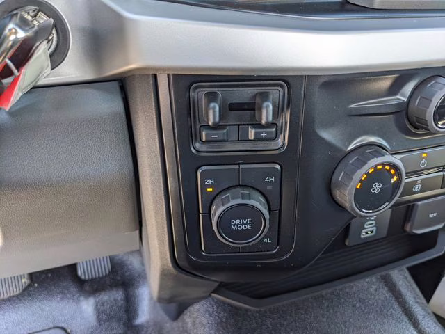 2026 Oxford White Ford Super Duty F-450 DRW XL 4X4 Chassis