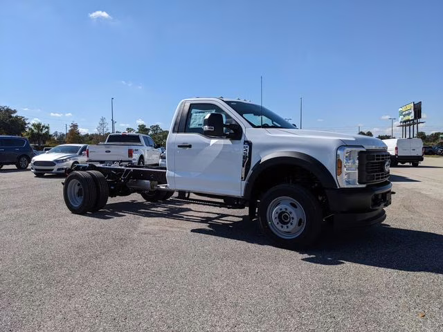 2026 Oxford White Ford Super Duty F-450 DRW XL 4X4 Chassis