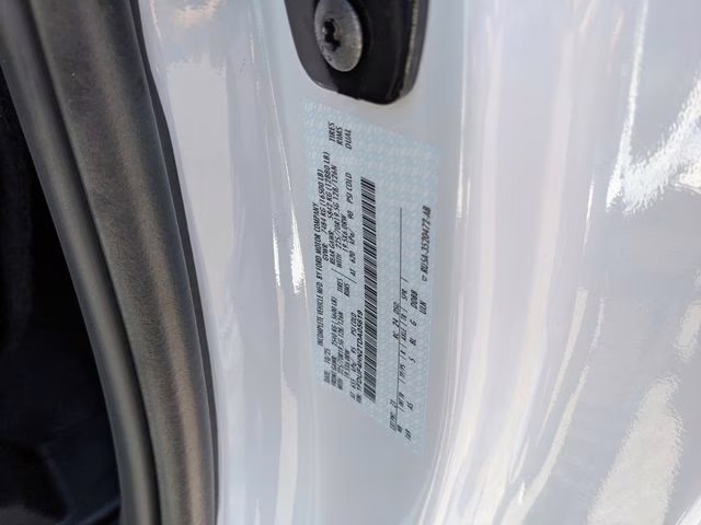 2026 Oxford White Ford Super Duty F-450 DRW XL 4X4 Chassis