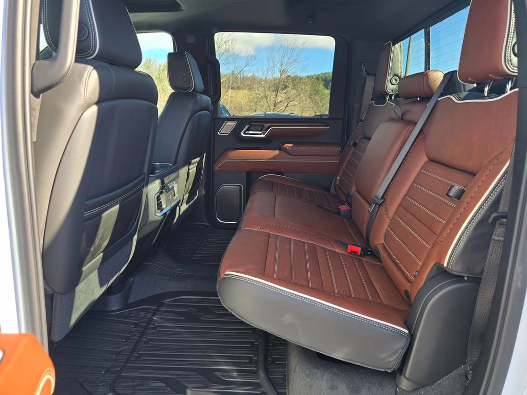 2026 Glacier White Tricoat GMC Sierra 2500HD Denali Ultimate 4X4 Truck