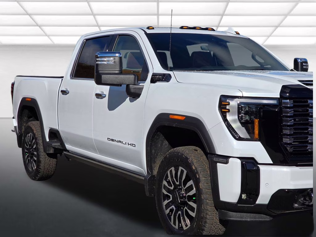 2026 Glacier White Tricoat GMC Sierra 2500HD Denali Ultimate 4X4 Truck
