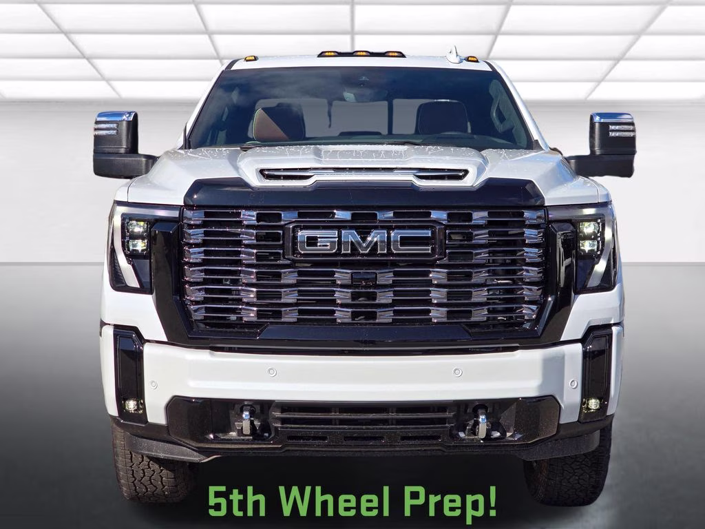 2026 Glacier White Tricoat GMC Sierra 2500HD Denali Ultimate 4X4 Truck