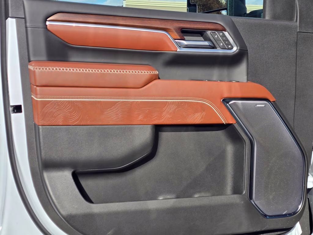 2026 Glacier White Tricoat GMC Sierra 2500HD Denali Ultimate 4X4 Truck