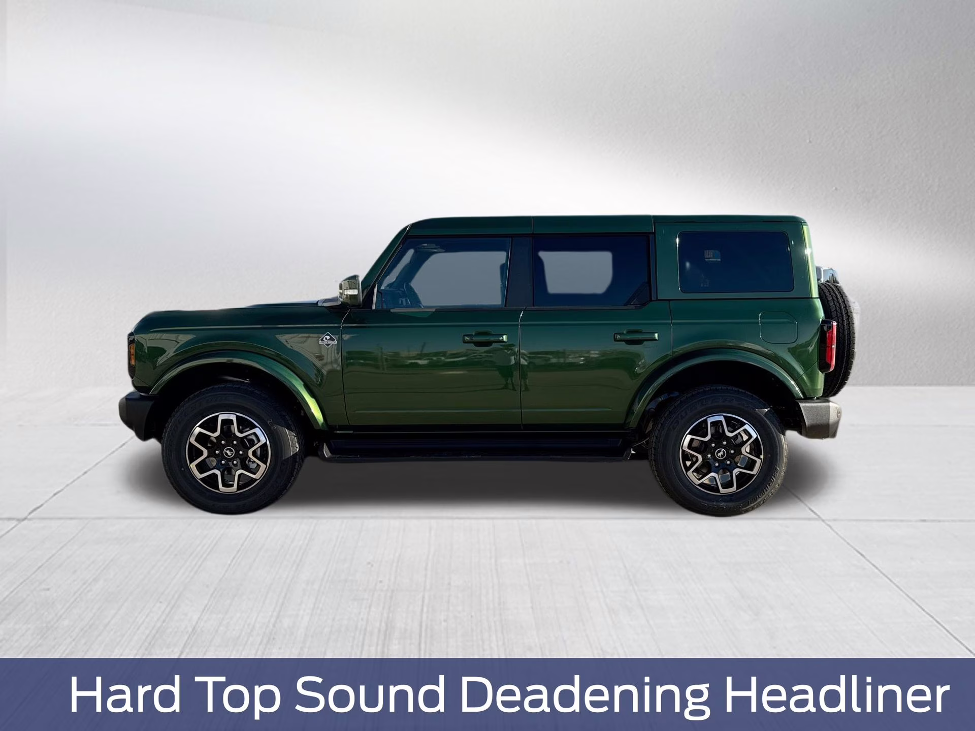 2025 Eruption Green Metallic Ford Bronco Outer Banks 4X4 SUV