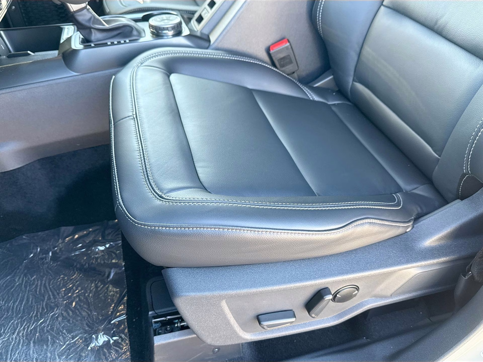 2025 Desert Sand Ford Bronco Outer Banks 4X4 SUV