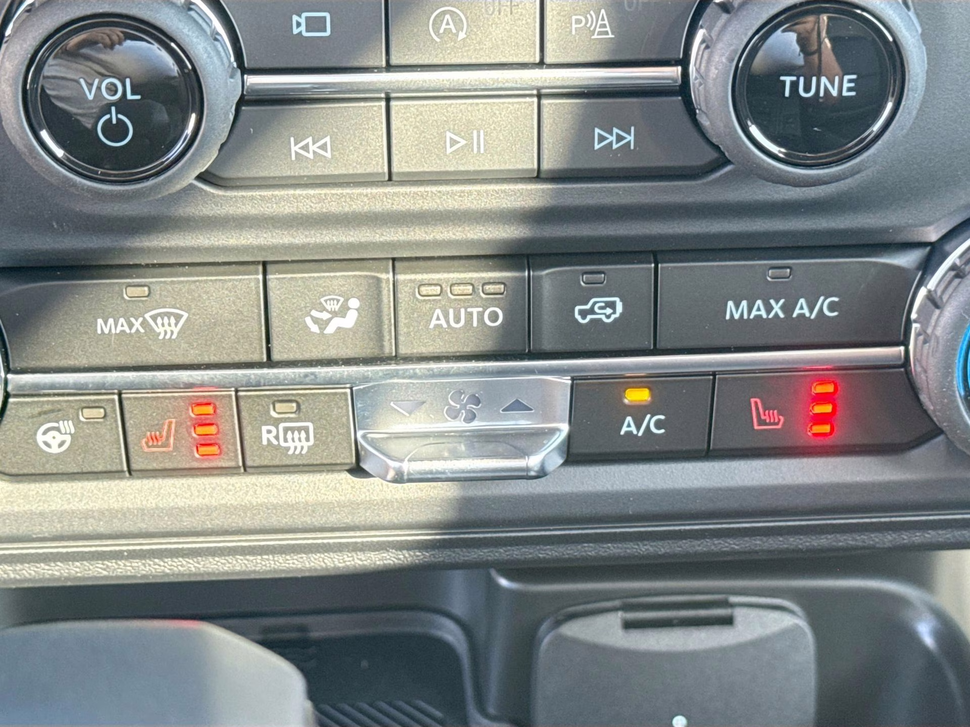 2025 Desert Sand Ford Bronco Outer Banks 4X4 SUV