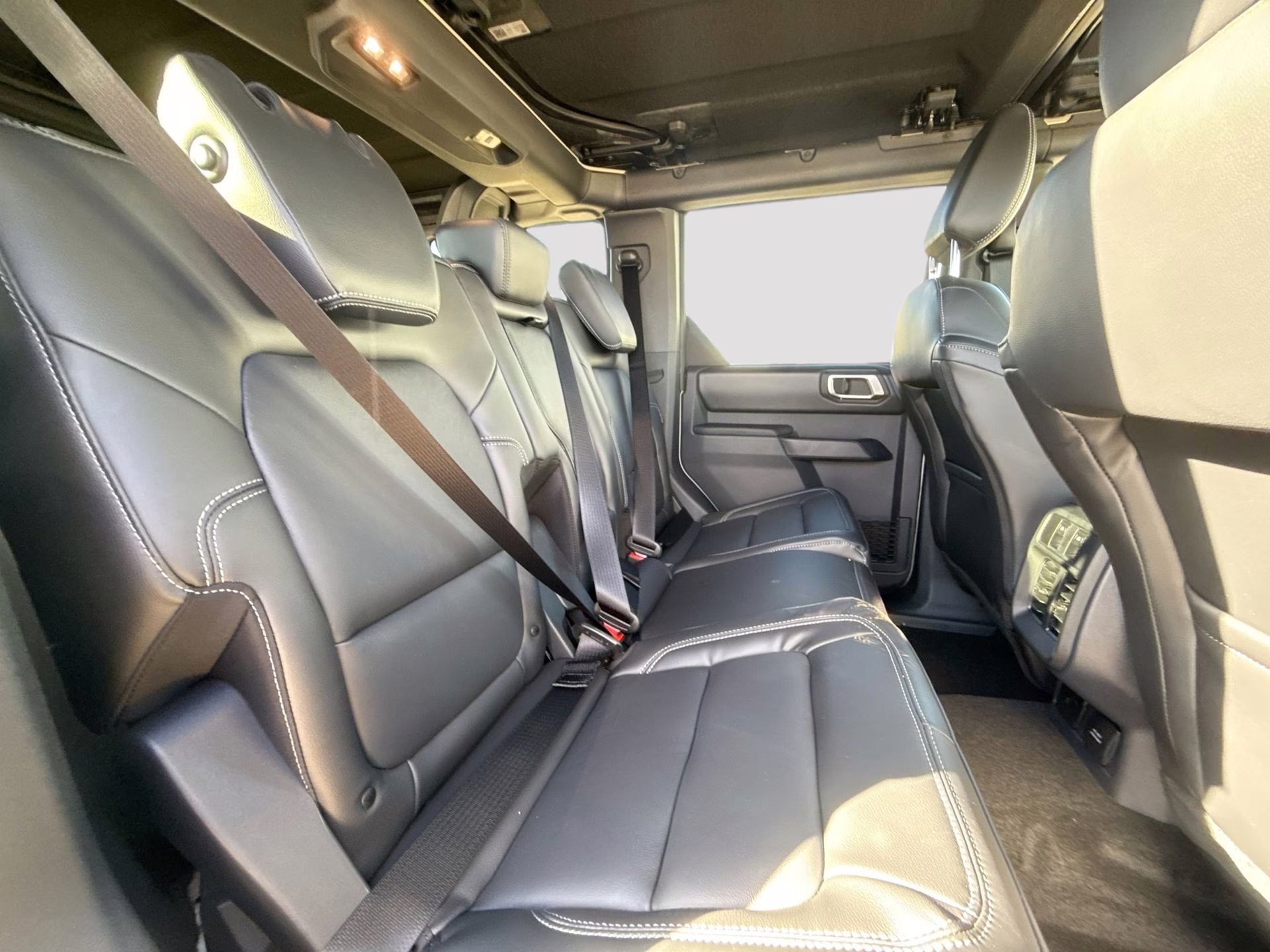 2025 Desert Sand Ford Bronco Outer Banks 4X4 SUV