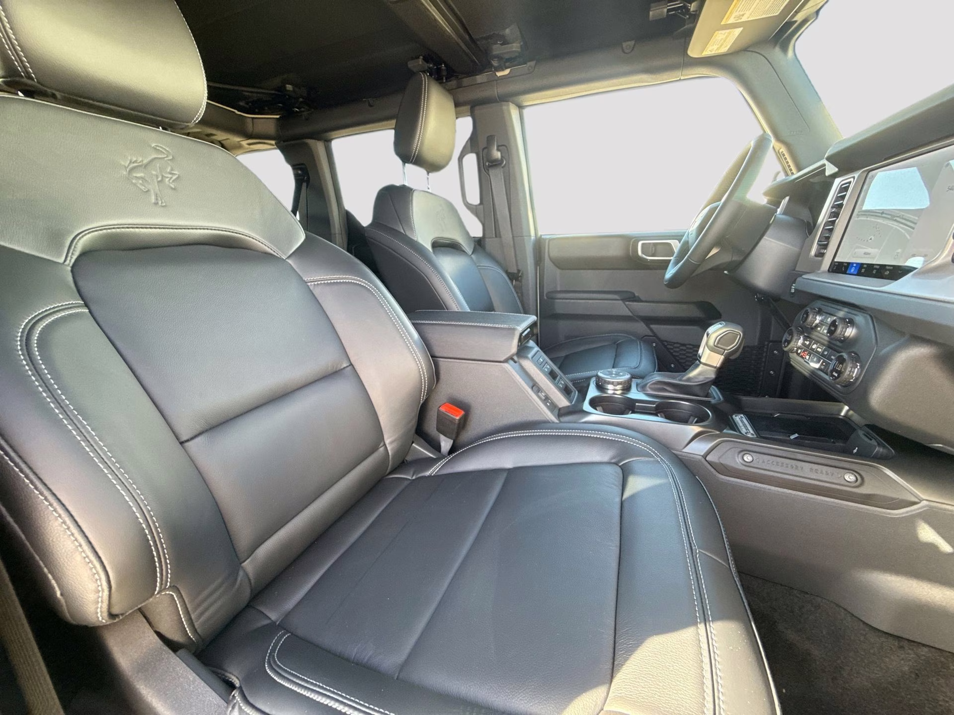 2025 Desert Sand Ford Bronco Outer Banks 4X4 SUV