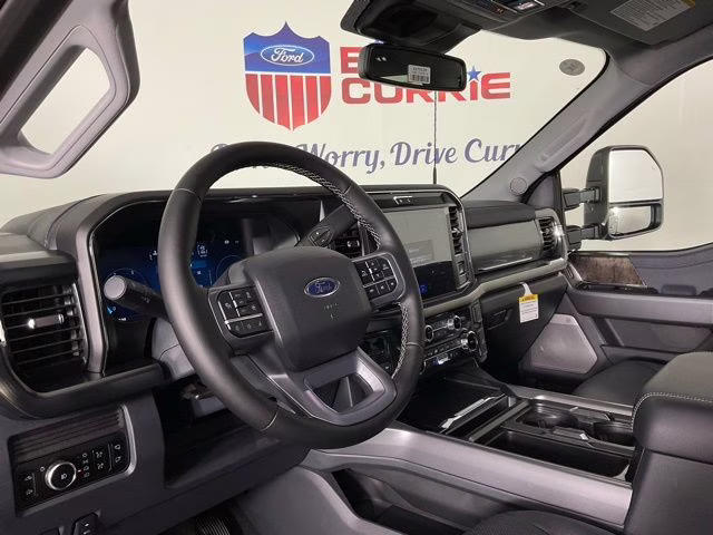 2026 Oxford White Ford Super Duty F-250 SRW Lariat 4X4 Truck