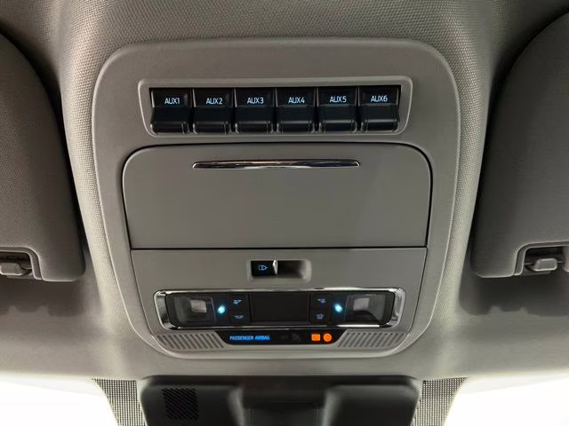 2026 Oxford White Ford Super Duty F-250 SRW Lariat 4X4 Truck