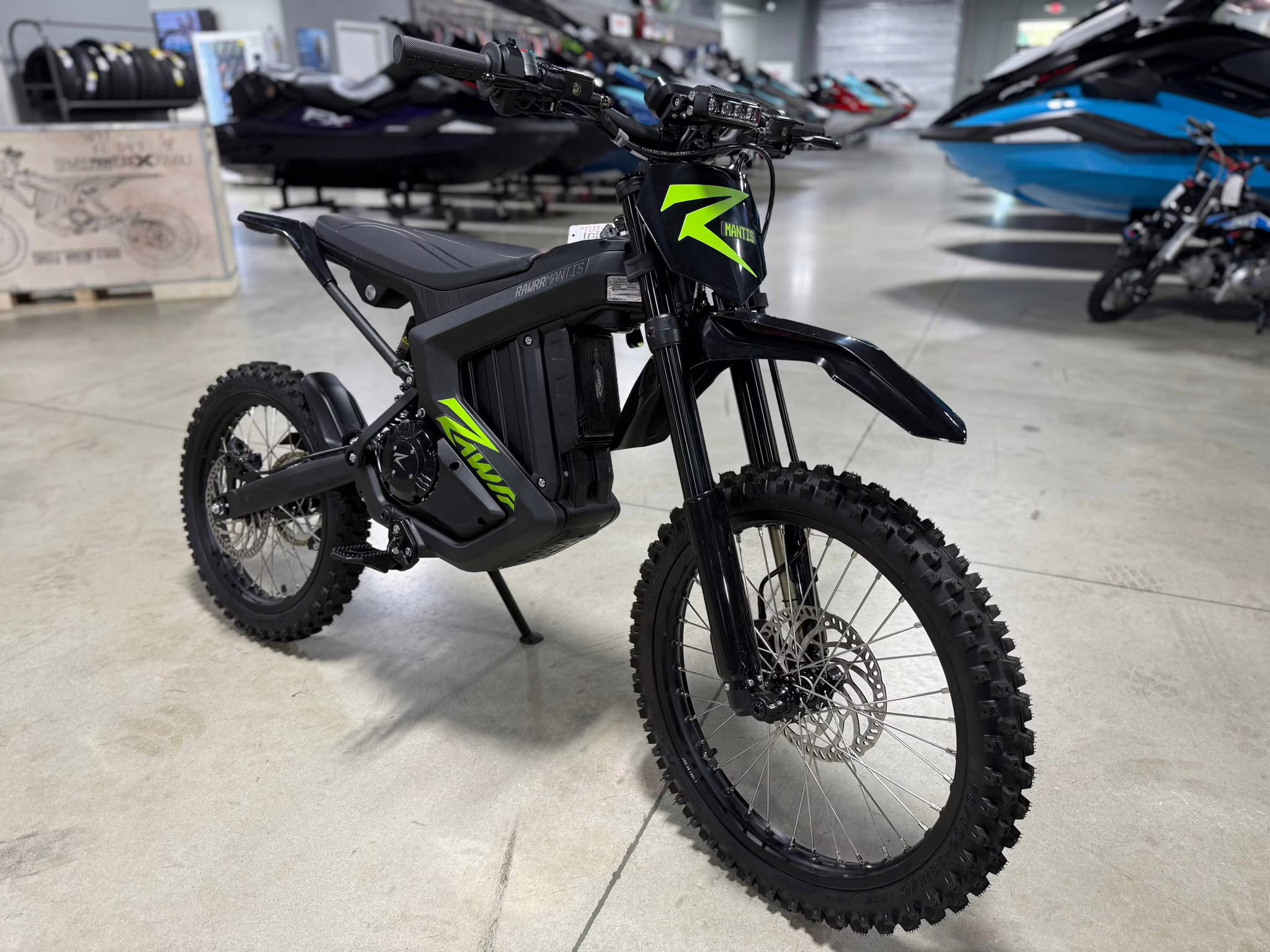 2025 - Rawrr Mantis X Pro Motorcycle