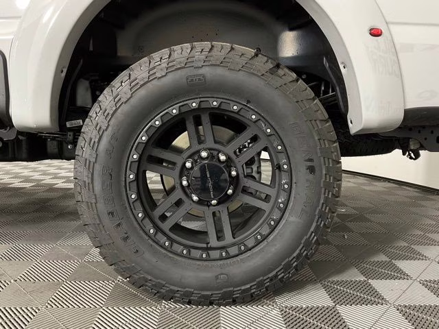 2026 Avalanche Ford Super Duty F-250 SRW Lariat Roush 4X4 Truck