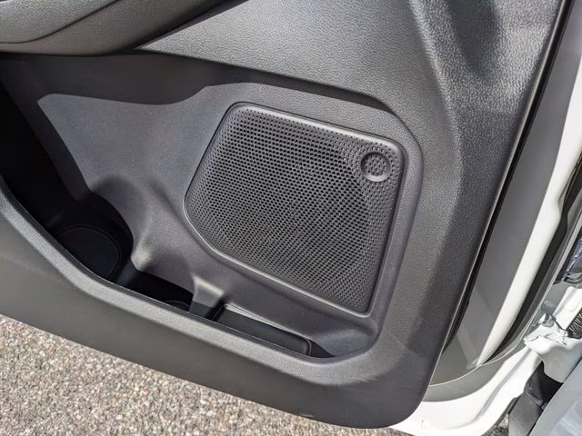 2026 Star White Metallic Tri-Coat Ford Escape Hybrid ST-Line Select AWD SUV