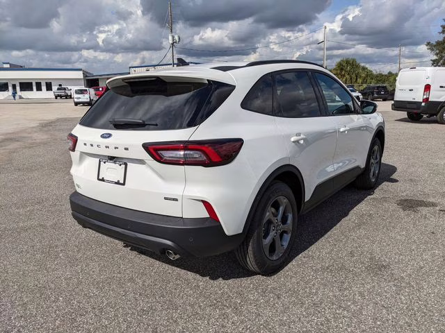 2026 Star White Metallic Tri-Coat Ford Escape Hybrid ST-Line Select AWD SUV