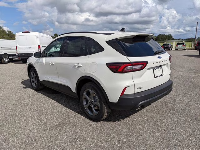2026 Star White Metallic Tri-Coat Ford Escape Hybrid ST-Line Select AWD SUV