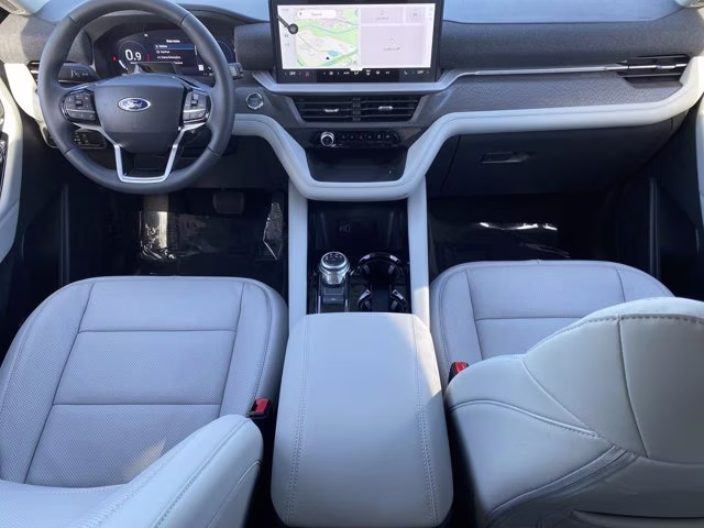 2026 Rapid Red Metallic Tinted Clearcoat Ford Explorer Platinum 4X4 SUV