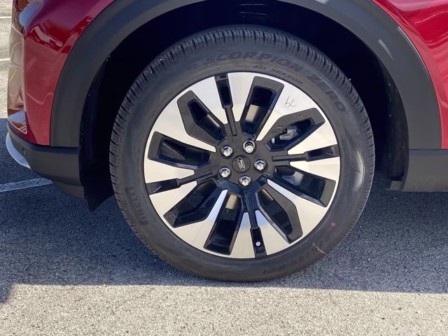 2026 Rapid Red Metallic Tinted Clearcoat Ford Explorer Platinum 4X4 SUV