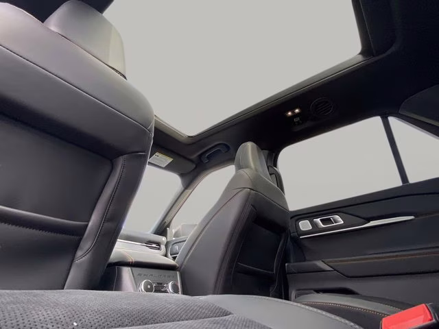 2026 Star White Metallic Tri-Coat Ford Explorer Tremor 4X4 SUV