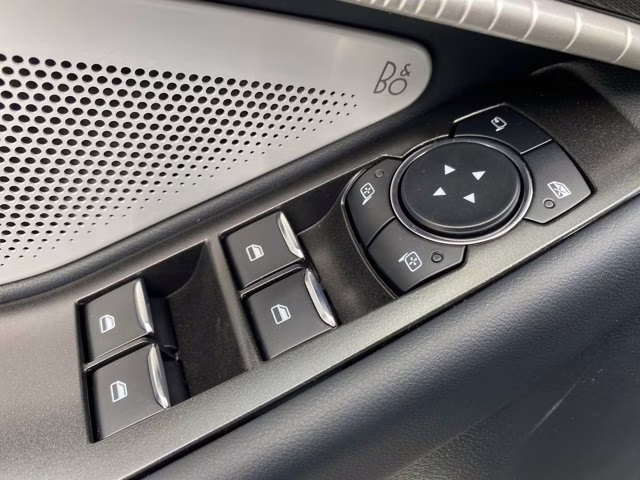 2026 Star White Metallic Tri-Coat Ford Explorer Tremor 4X4 SUV