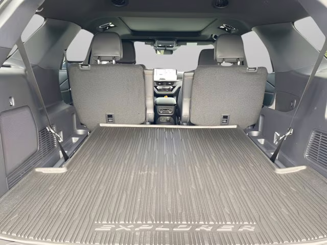 2026 Star White Metallic Tri-Coat Ford Explorer Tremor 4X4 SUV