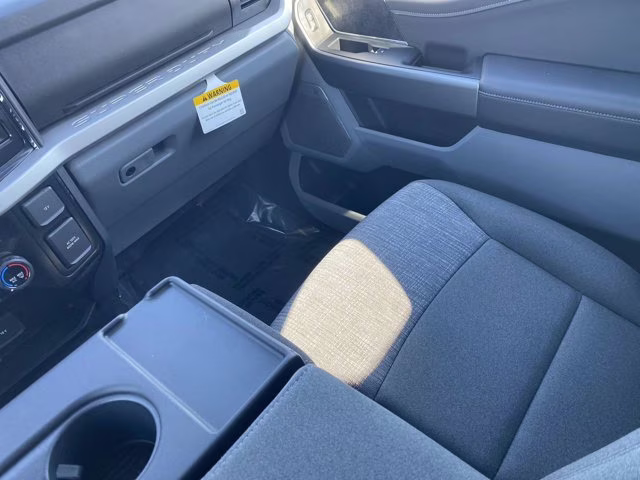 2026 Oxford White Ford Super Duty F-250 SRW XLT 4X4 Truck