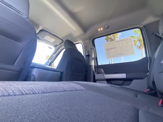 2026 Oxford White Ford Super Duty F-250 SRW XLT 4X4 Truck
