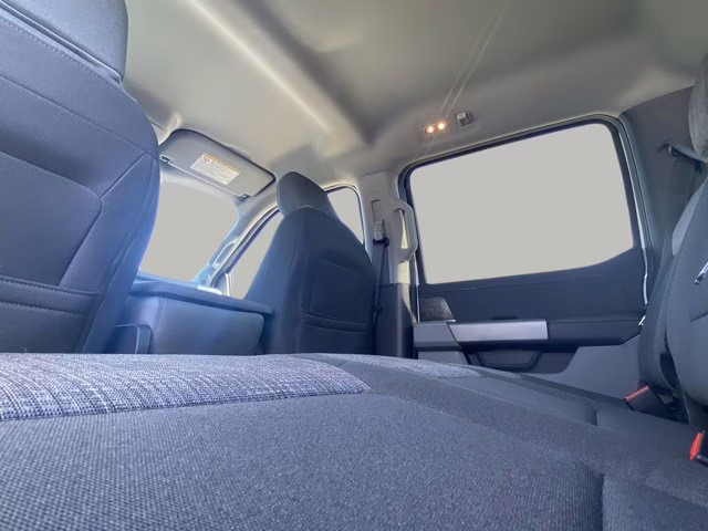 2026 Oxford White Ford Super Duty F-250 SRW XLT 4X4 Truck