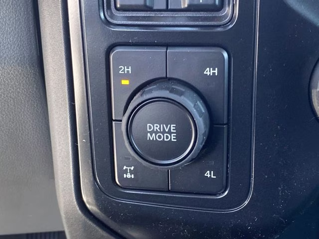 2026 Oxford White Ford Super Duty F-250 SRW XLT 4X4 Truck