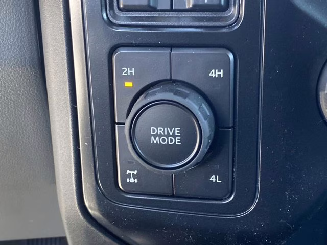 2026 Oxford White Ford Super Duty F-250 SRW XLT 4X4 Truck