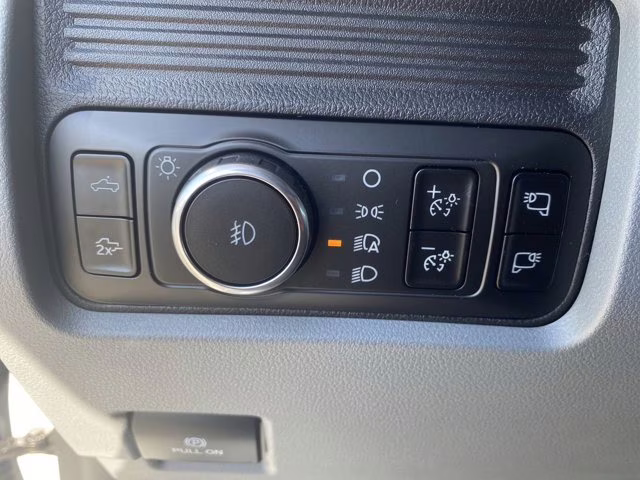 2026 Oxford White Ford Super Duty F-250 SRW XLT 4X4 Truck