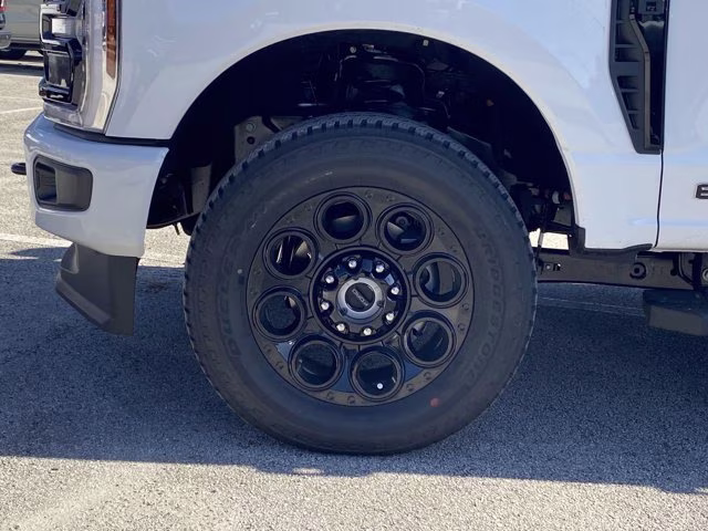 2026 Oxford White Ford Super Duty F-250 SRW XLT 4X4 Truck