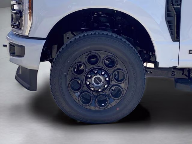 2026 Oxford White Ford Super Duty F-250 SRW XLT 4X4 Truck