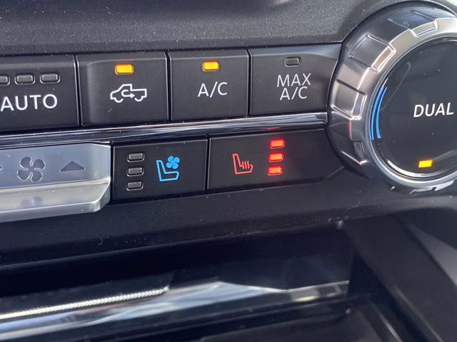 2026 Ruby Red Metallic Tinted Clearcoat Ford Super Duty F-350 SRW LARIAT 4X4 Truck